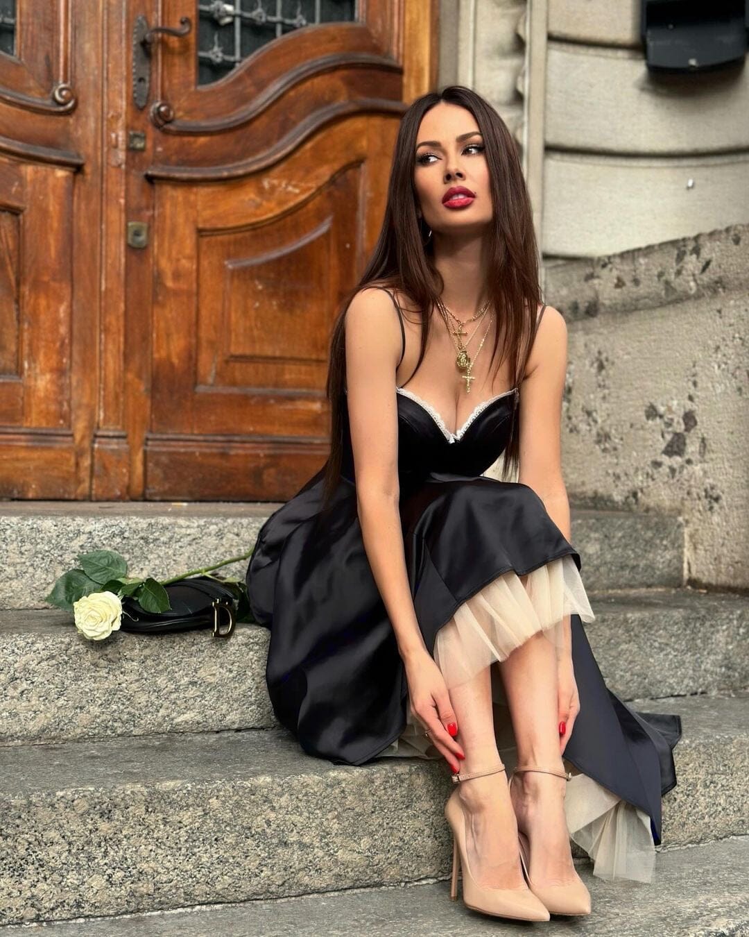 Saski Black Midi Dress