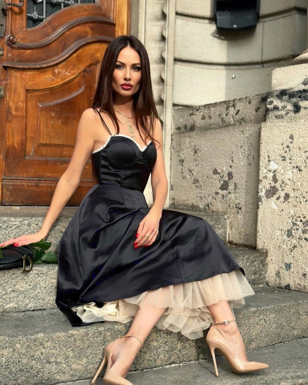 Saski Black Midi Dress